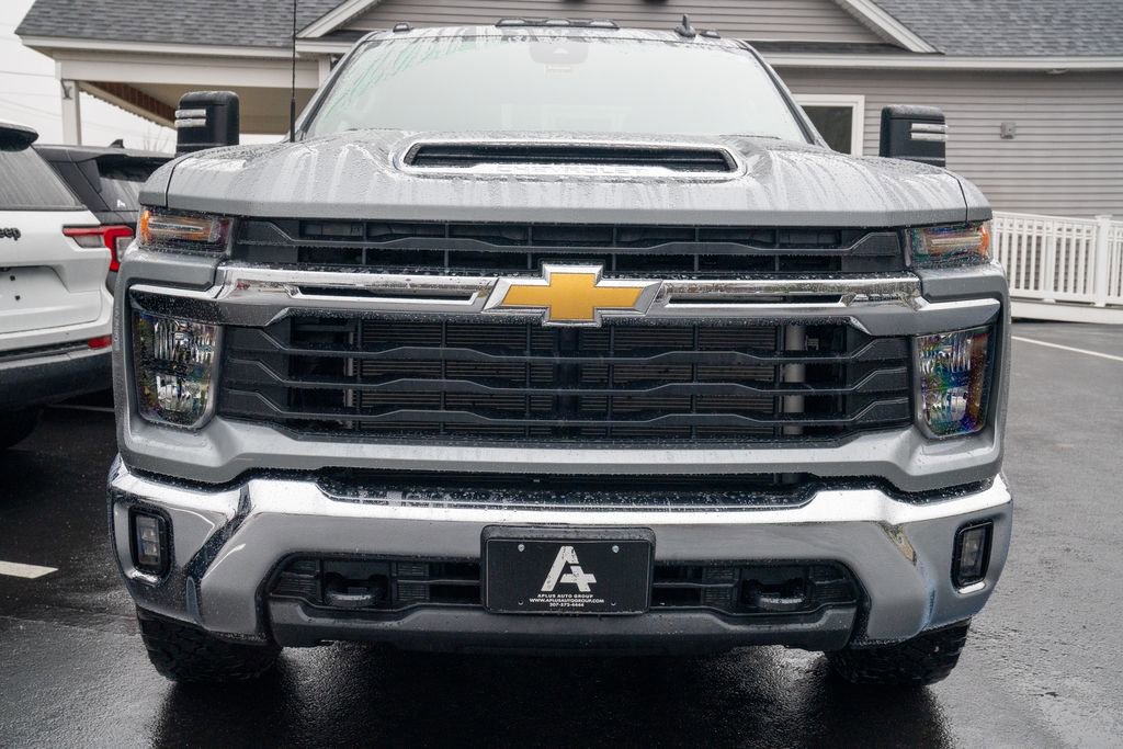 Used 2025 Chevrolet Silverado 2500 LT w/ Convenience Package image 10