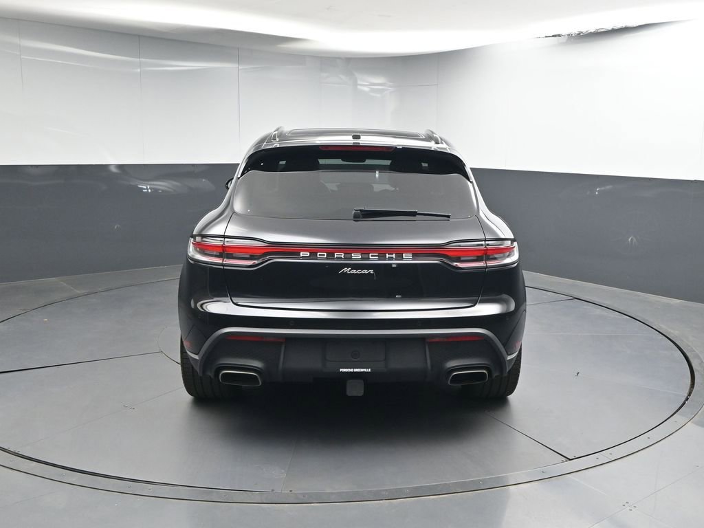 Certified 2025 Porsche Macan image 23