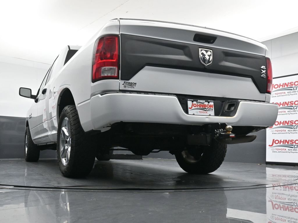 Used 2018 RAM 1500 Express w/ Express Value Package AWD/4WD image 36