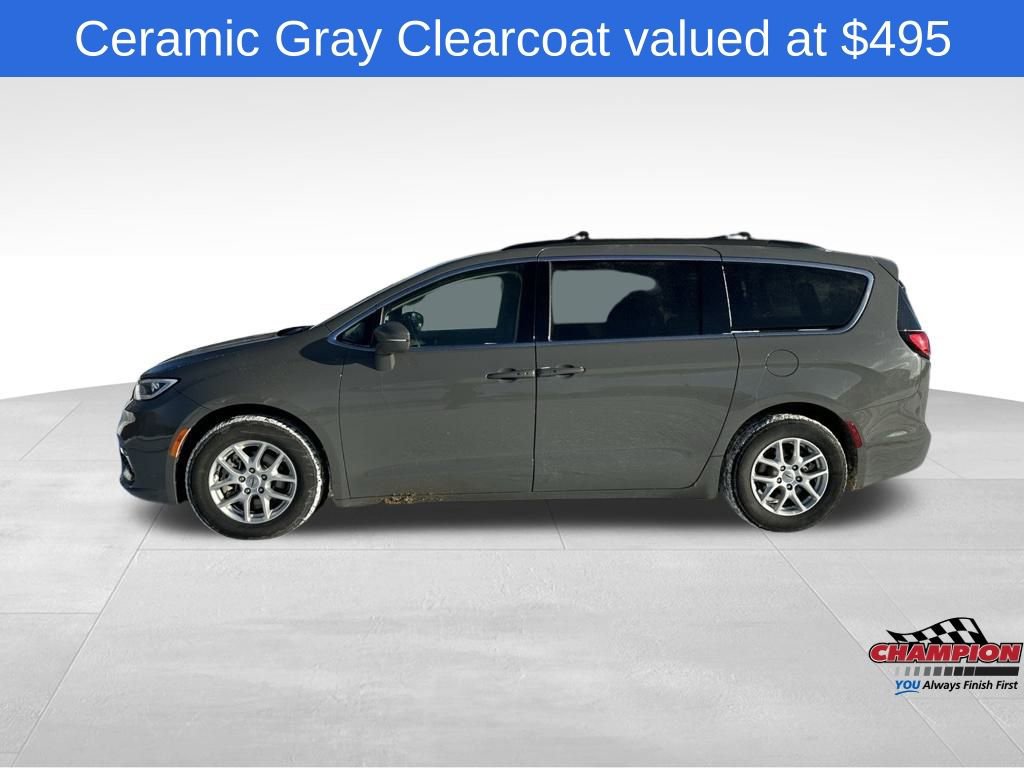 Used 2022 Chrysler Pacifica Touring-L video 2