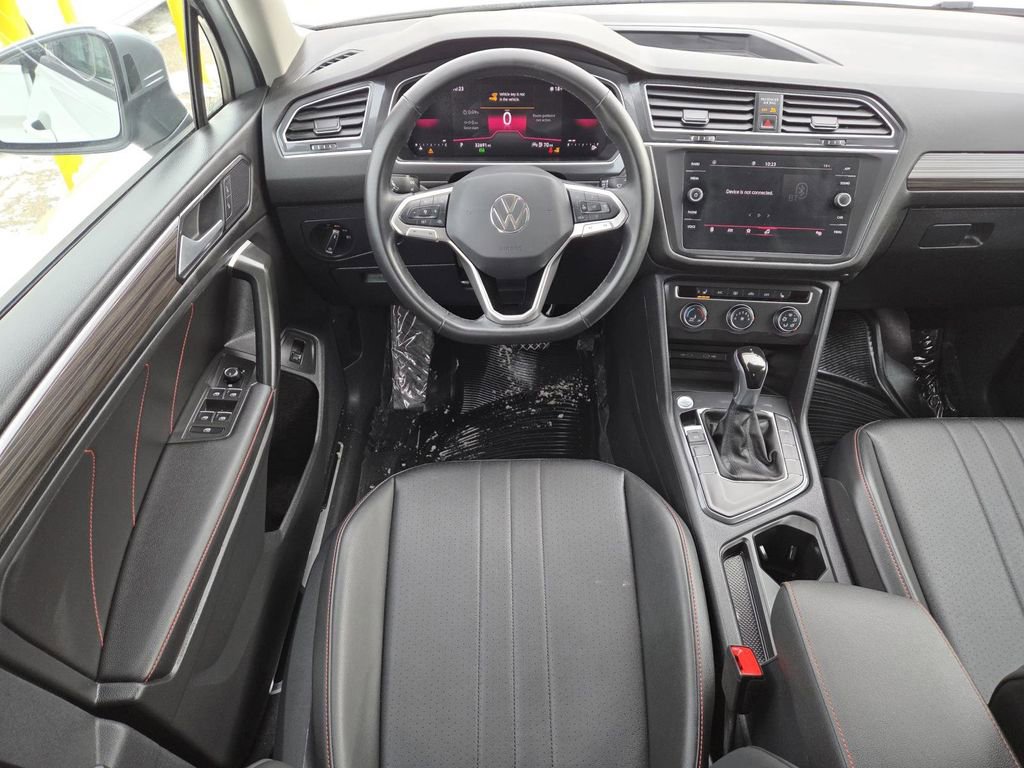 Used 2024 Volkswagen Tiguan Wolfsburg Edition image 23