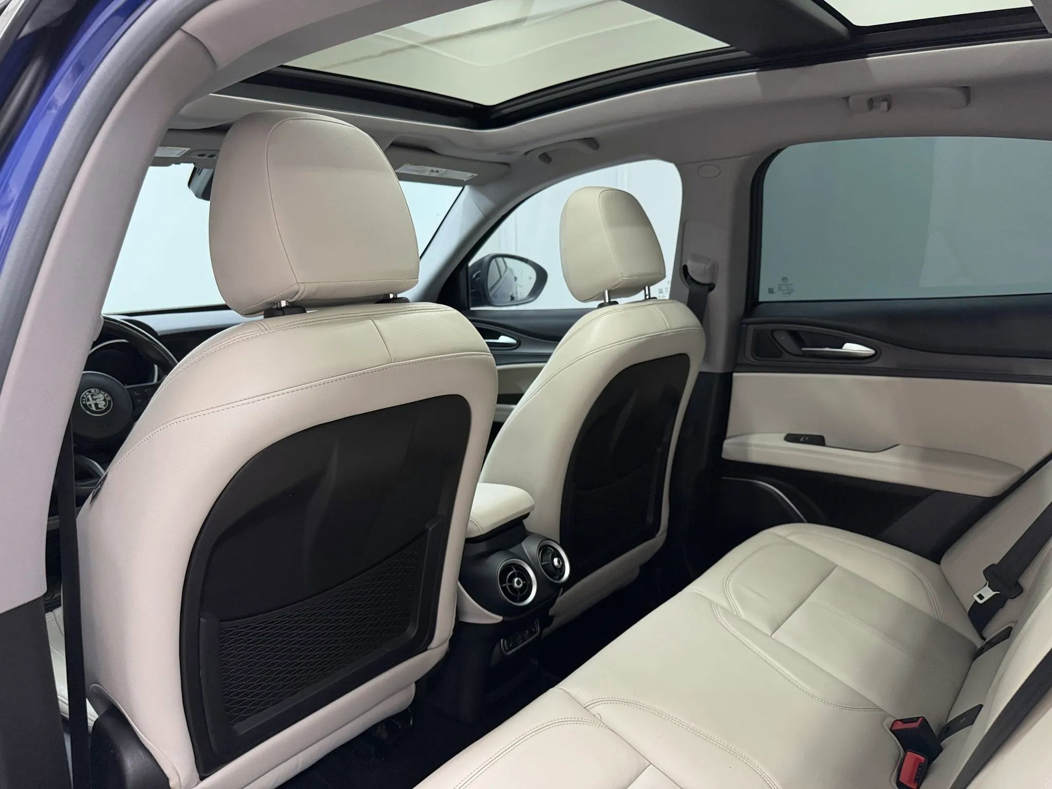 Used 2020 Alfa Romeo Stelvio Ti w/ Nero Edizione AWD/4WD image 13