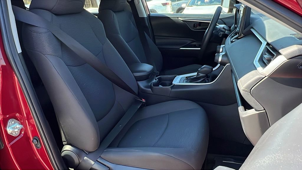 Used 2020 Toyota RAV4 LE w/ All Weather Liner Package image 11
