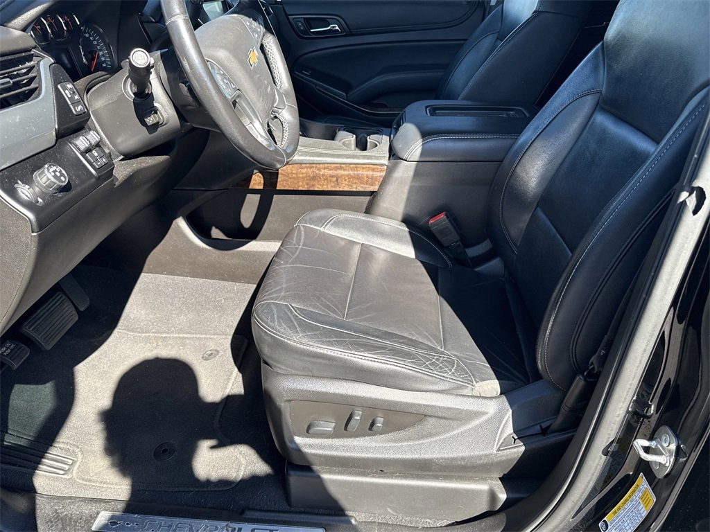 Used 2019 Chevrolet Tahoe LT w/ RST Edition image 12