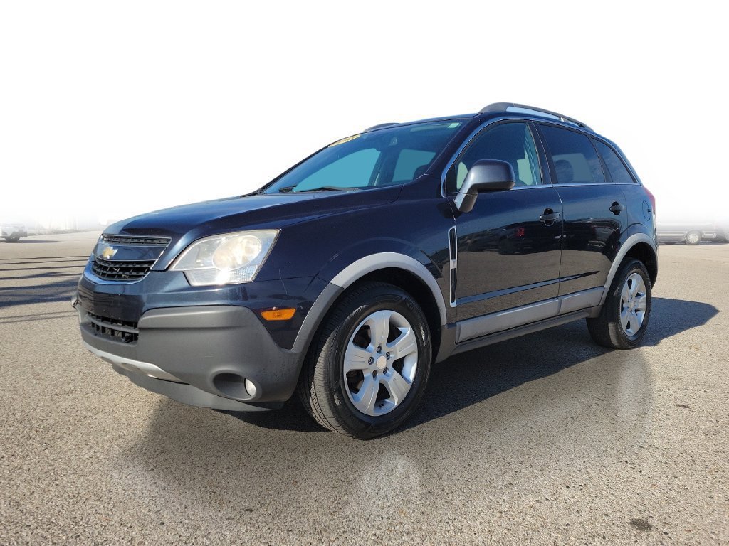 Used 2014 Chevrolet Captiva Sport LS FWD image 2