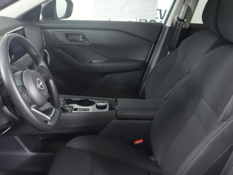 Certified 2025 Nissan Rogue S image 21