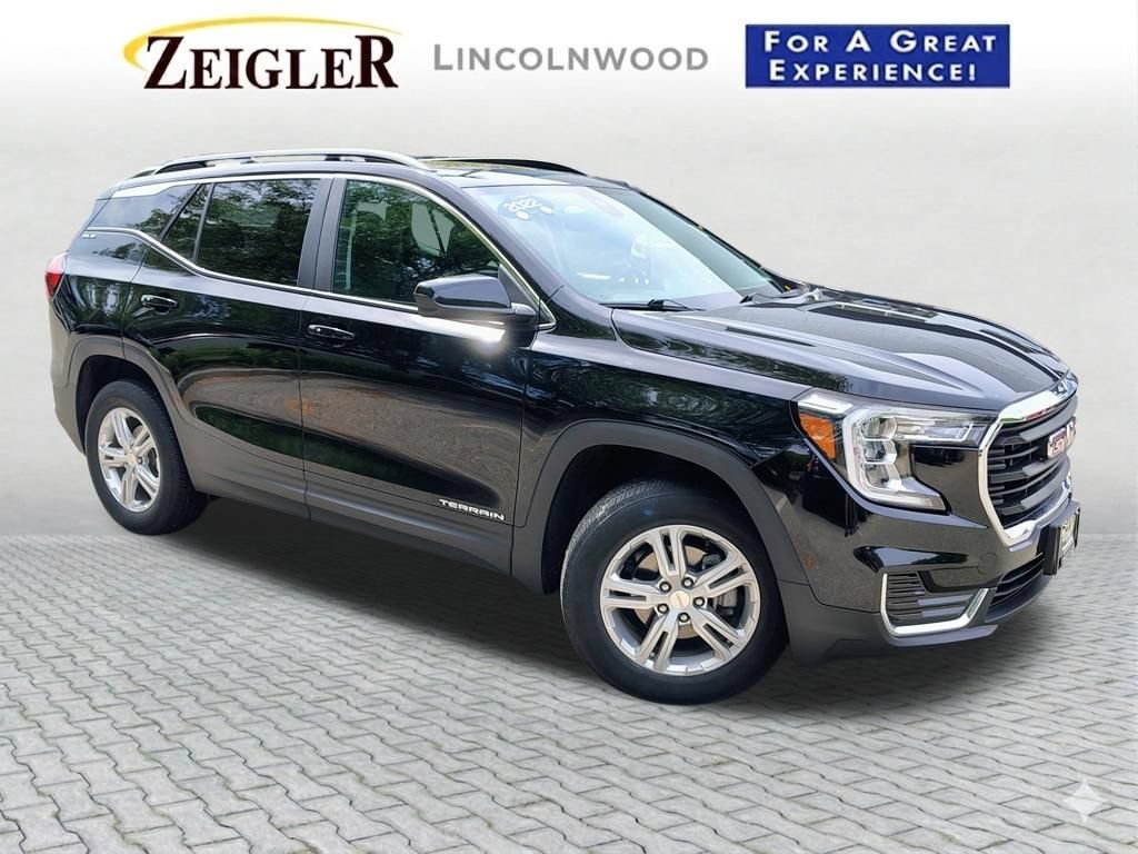 Certified 2022 GMC Terrain SLE w/ Driver Convenience Package AWD/4WD image 2