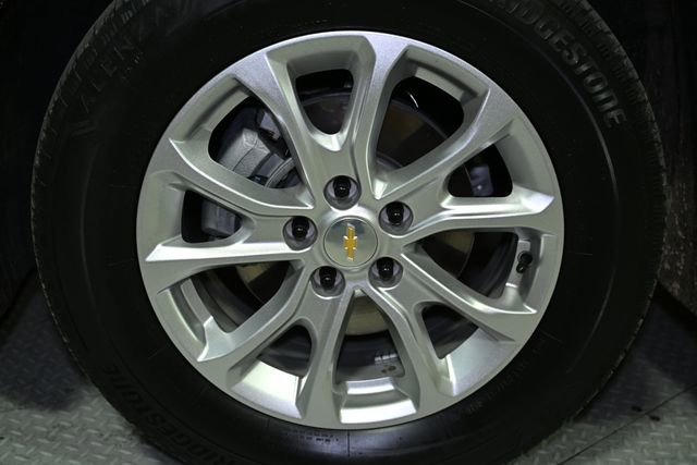 Used 2021 Chevrolet Equinox LS w/ LPO, Blackout Package image 19