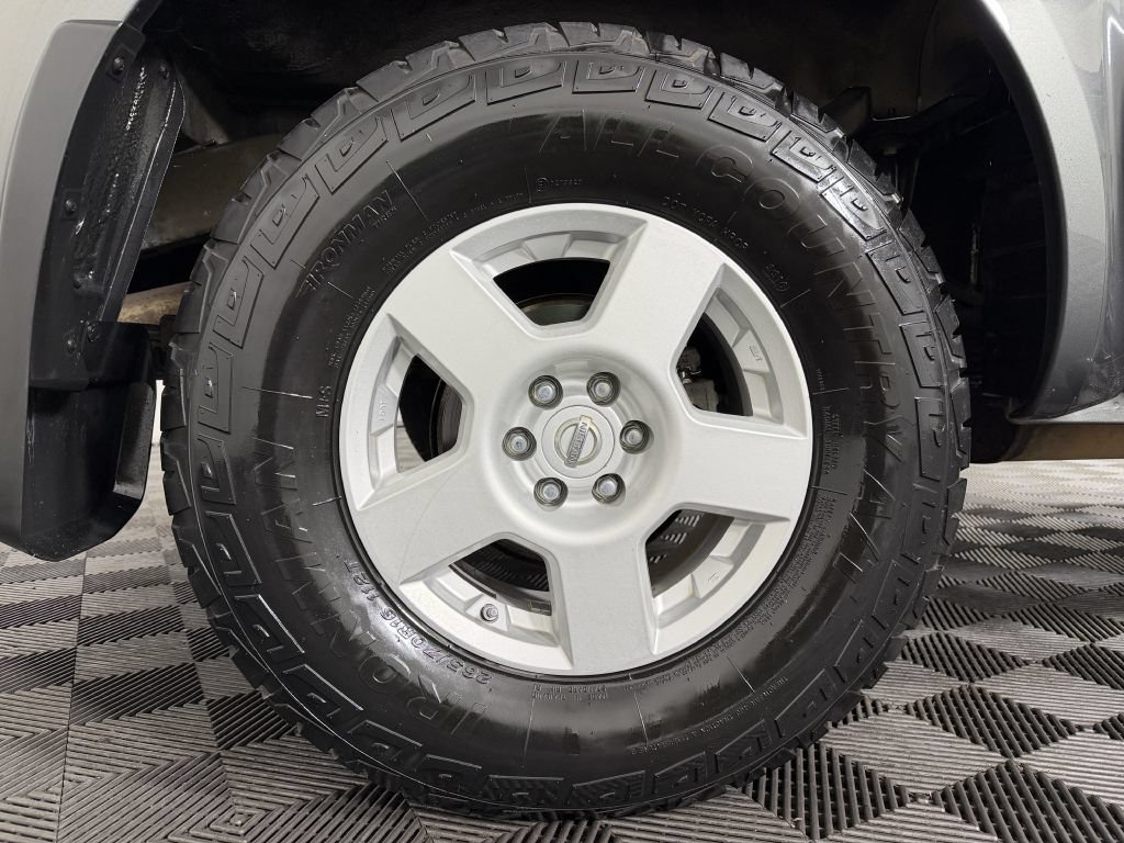 Used 2005 Nissan Frontier SE AWD/4WD image 44