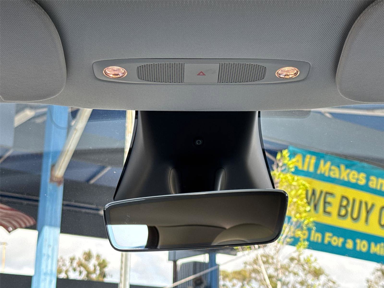 Used 2025 Tesla Model Y Long Range AWD/4WD image 28