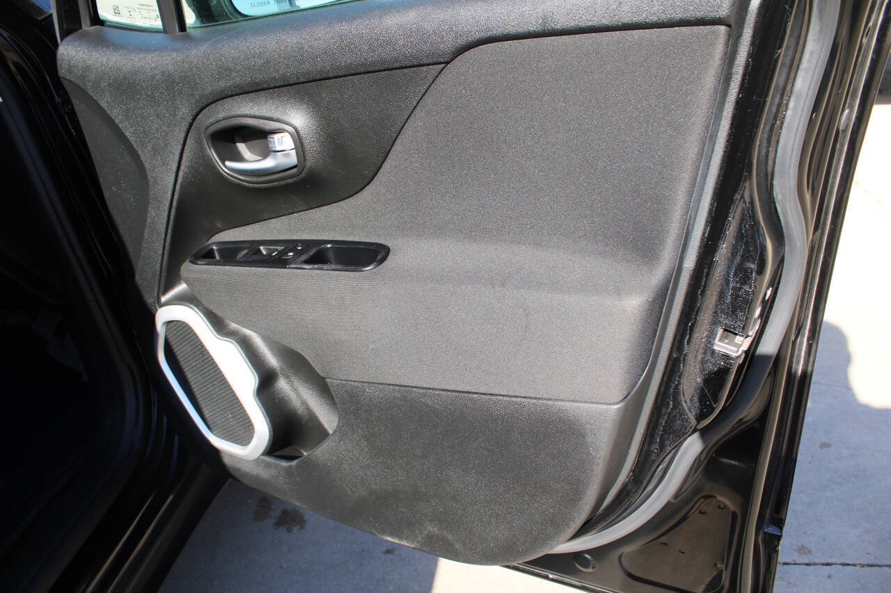 Used 2019 Jeep Renegade Sport AWD/4WD image 7