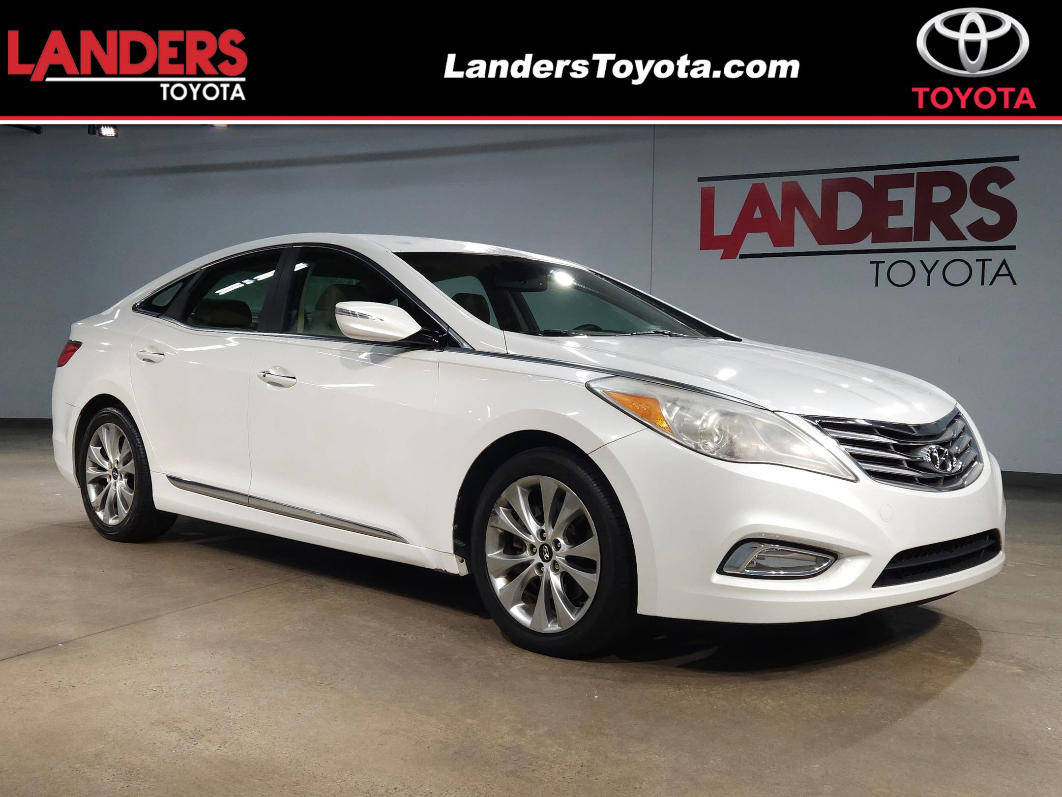 Used 2012 Hyundai Azera image 1