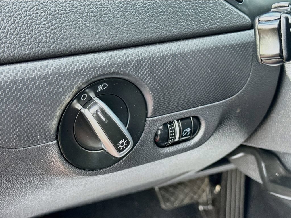 Used 2012 Volkswagen Jetta SE FWD image 10