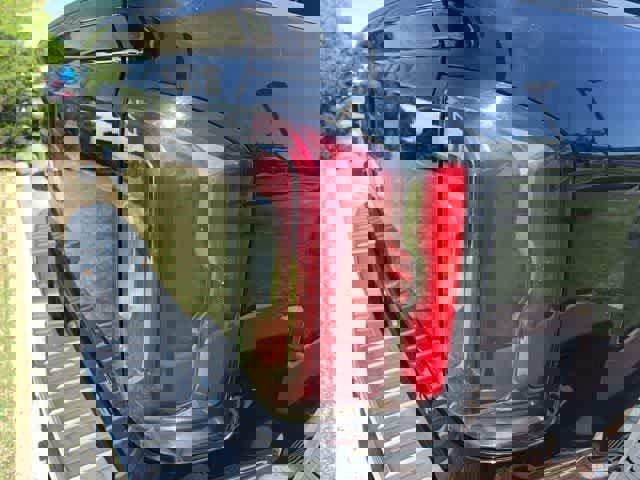 Used 2018 GMC Sierra 1500 SLT w/ Texas SLT Premium Package AWD/4WD image 8