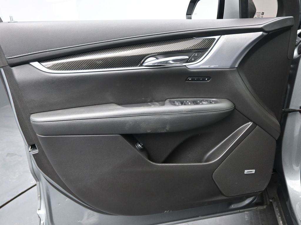 Used 2023 Cadillac XT6 Sport image 28