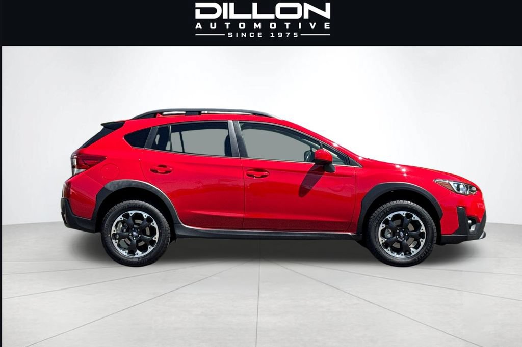 Used 2022 Subaru Crosstrek 2.0i Premium w/ Moonroof Package AWD/4WD image 3