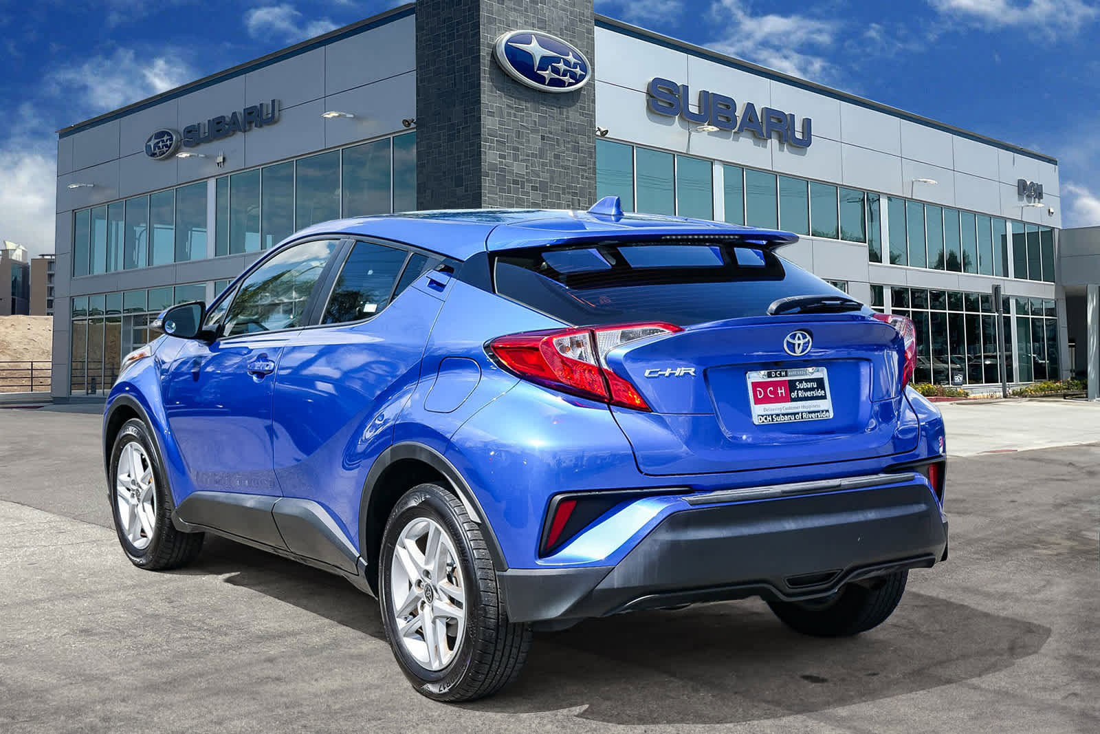 Used 2020 Toyota C-HR LE image 6