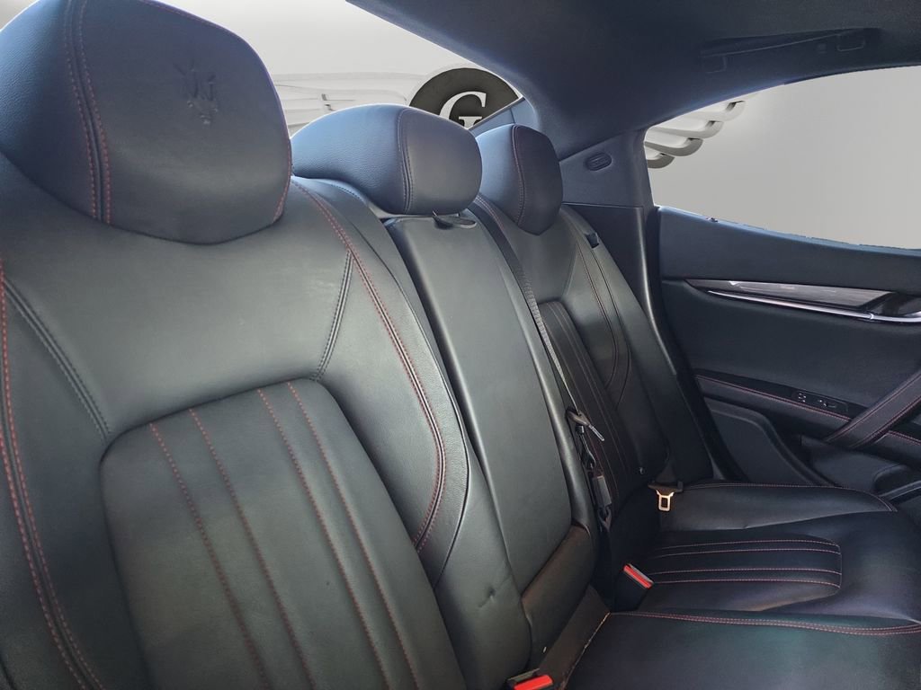 Used 2017 Maserati Ghibli RWD image 19