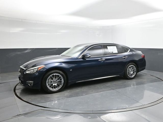 Used 2017 INFINITI Q70 L 3.7 image 30