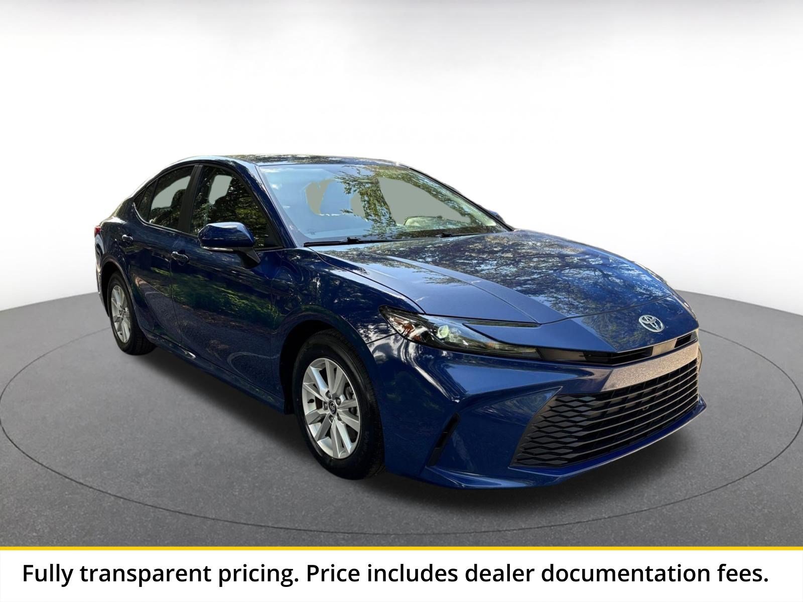 Used 2025 Toyota Camry LE FWD image 1