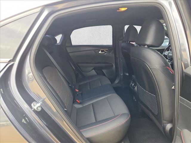 Used 2022 Kia Forte GT w/ GT Technology Package FWD image 20