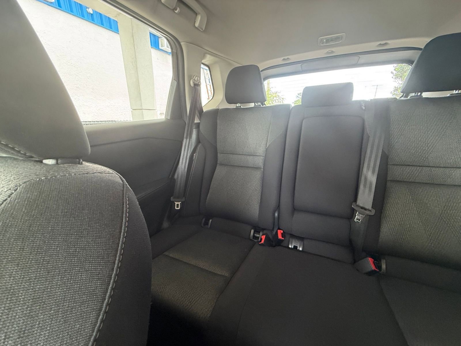 Used 2025 Nissan Rogue SV FWD image 41