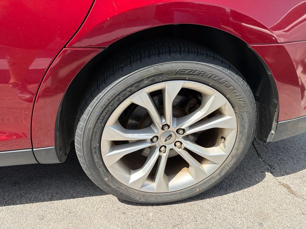 Used 2013 Ford Taurus SEL FWD image 9