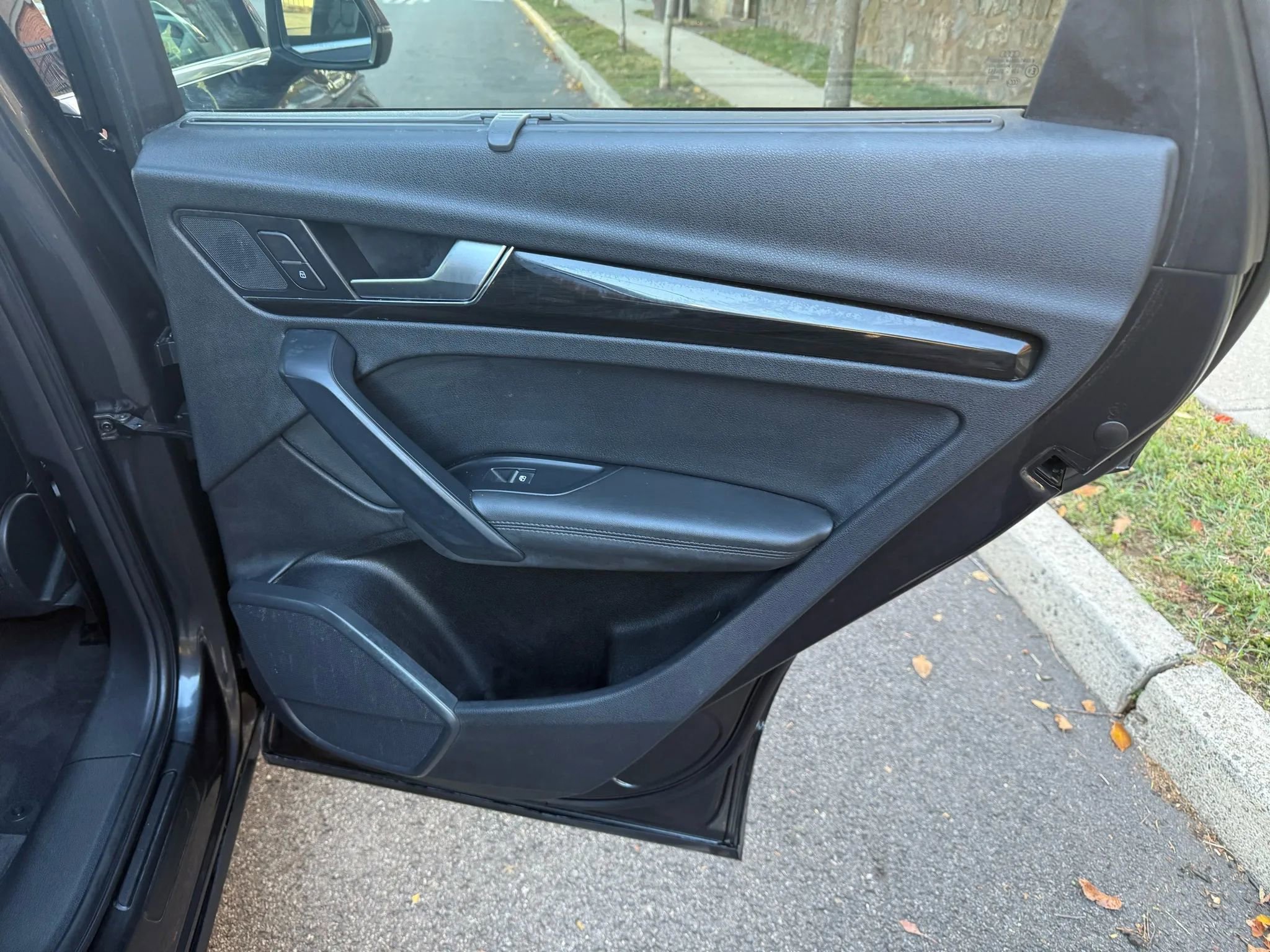 Used 2019 Audi Q5 2.0T Premium Plus image 30