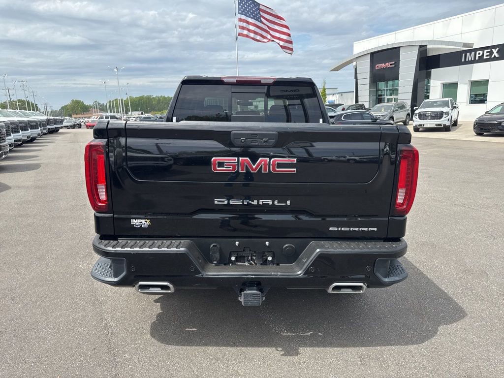 Used 2022 GMC Sierra 1500 Denali w/ Denali Premium Package AWD/4WD image 4