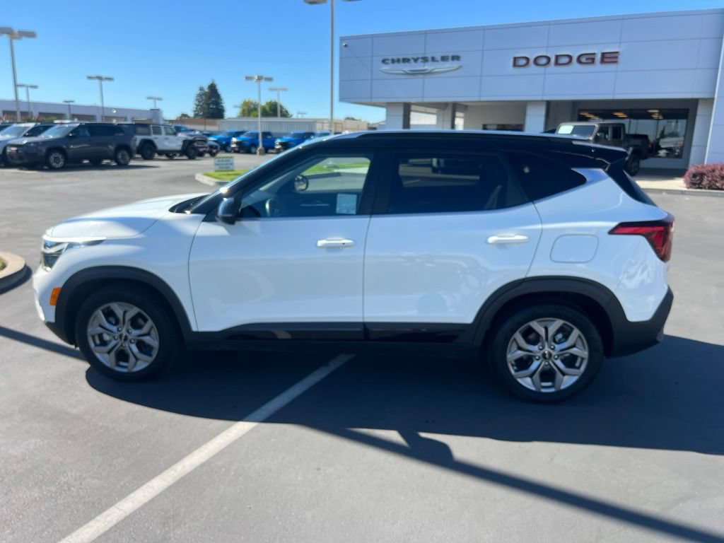 Used 2024 Kia Seltos S FWD image 26