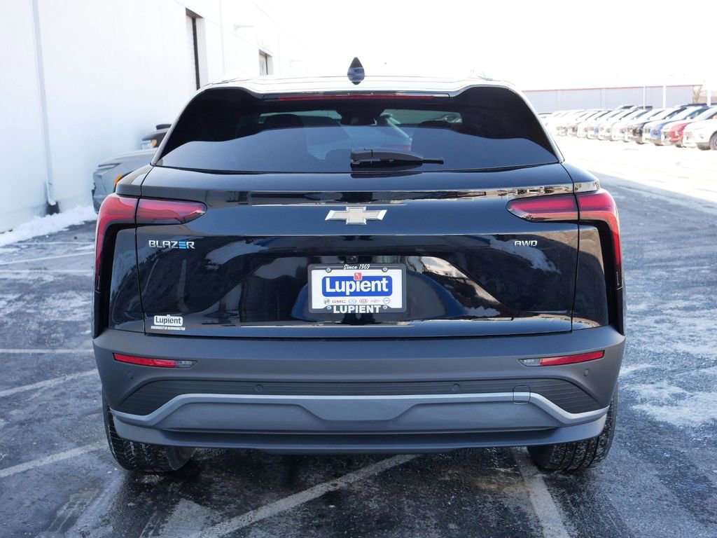 New 2025 Chevrolet Blazer EV LT image 4