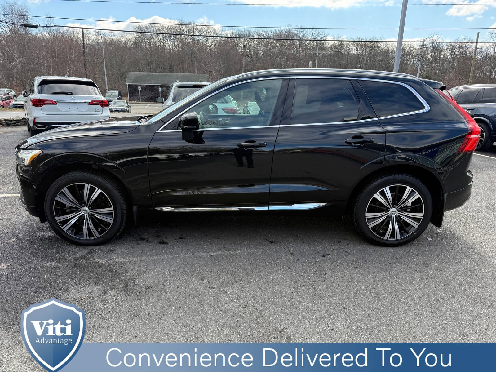 Used 2023 Volvo XC60 B5 Plus w/ Climate Package image 5