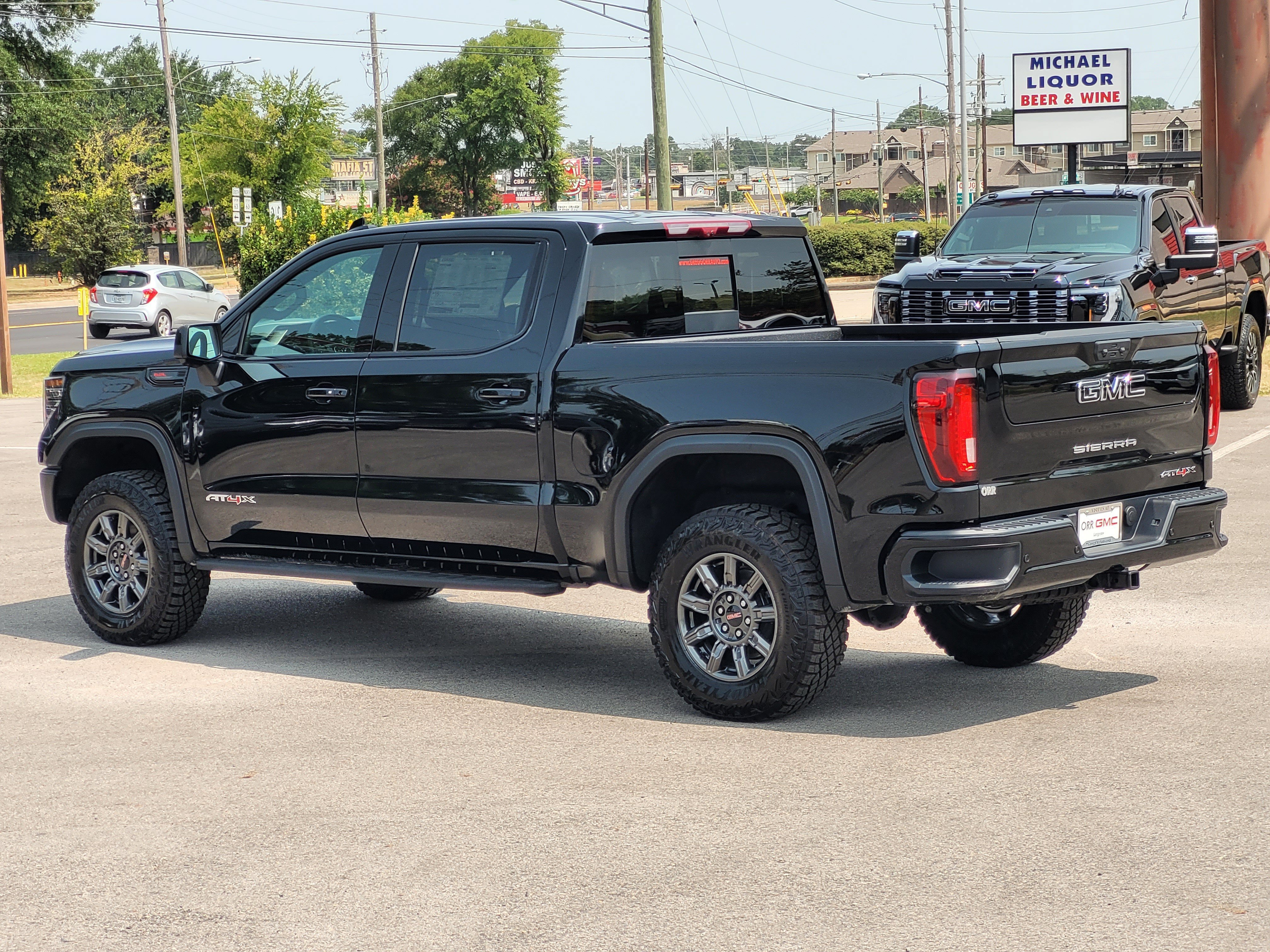 New 2026 GMC Sierra 1500 AT4X w/ LPO, Black Badging Package AWD/4WD image 6