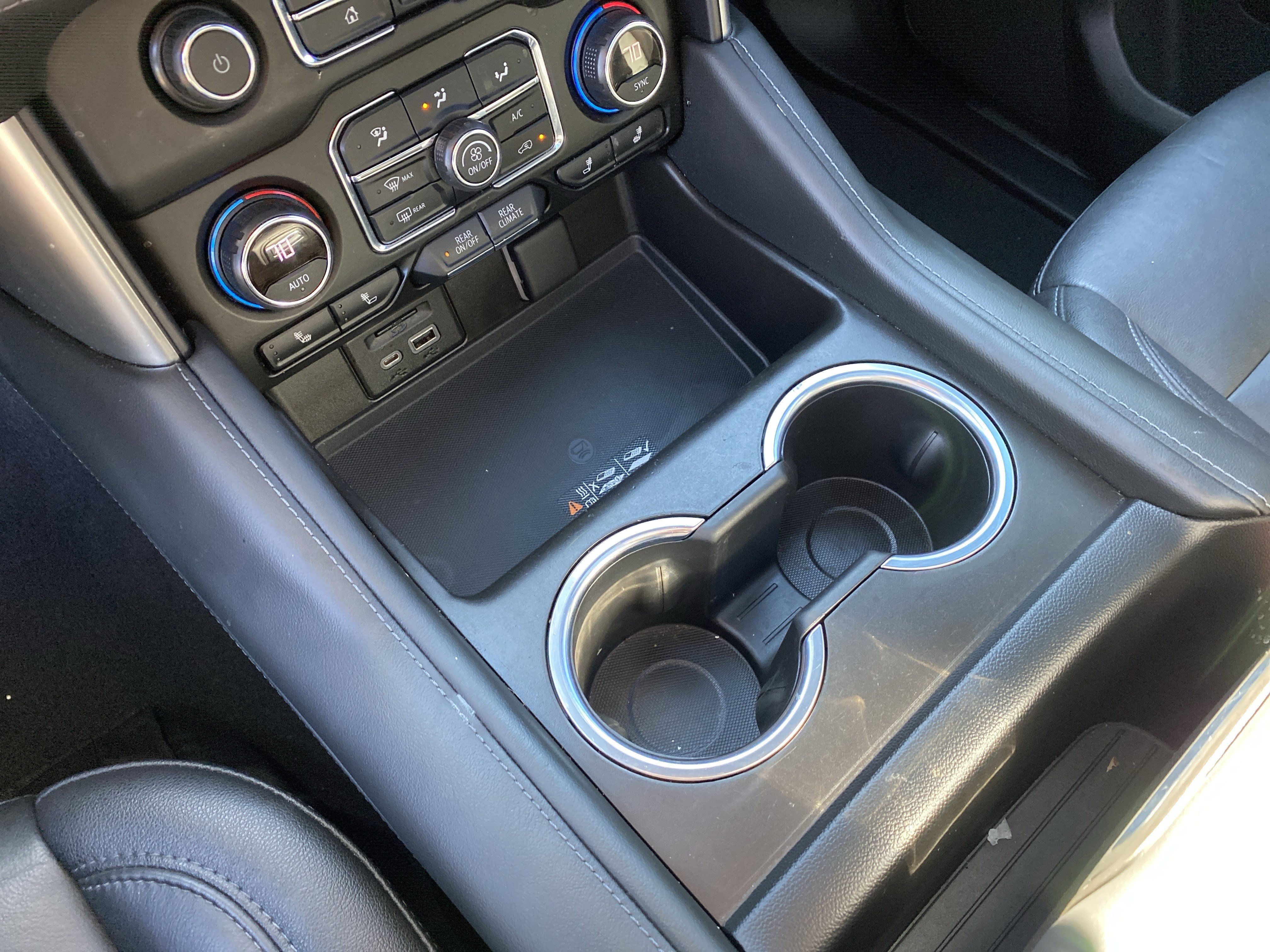 Used 2021 Chevrolet Tahoe Z71 w/ Z71 Off-Road Package image 32