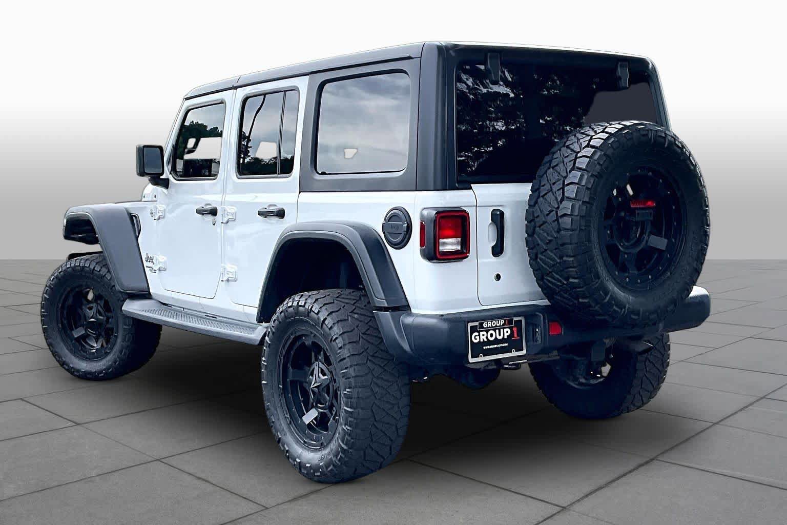 Used 2018 Jeep Wrangler Unlimited Sport S AWD/4WD image 12