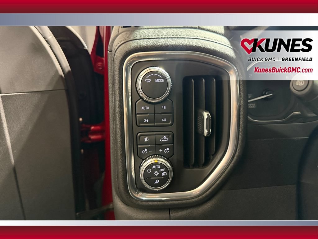 Used 2021 GMC Sierra 1500 SLT w/ SLT Premium Plus Package AWD/4WD image 17