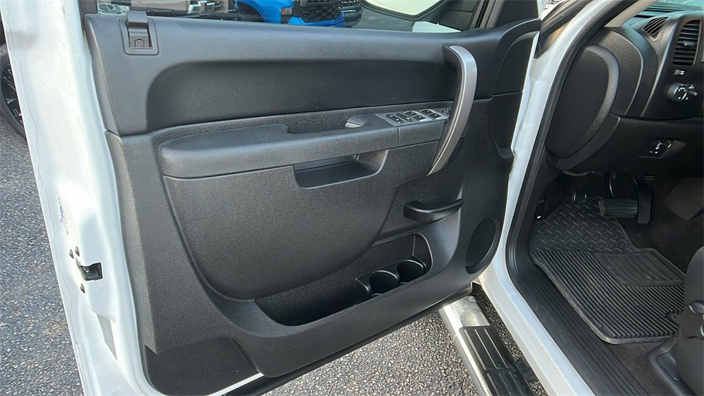 Used 2014 GMC Sierra 2500 SLE w/ SLE Preferred Package image 11