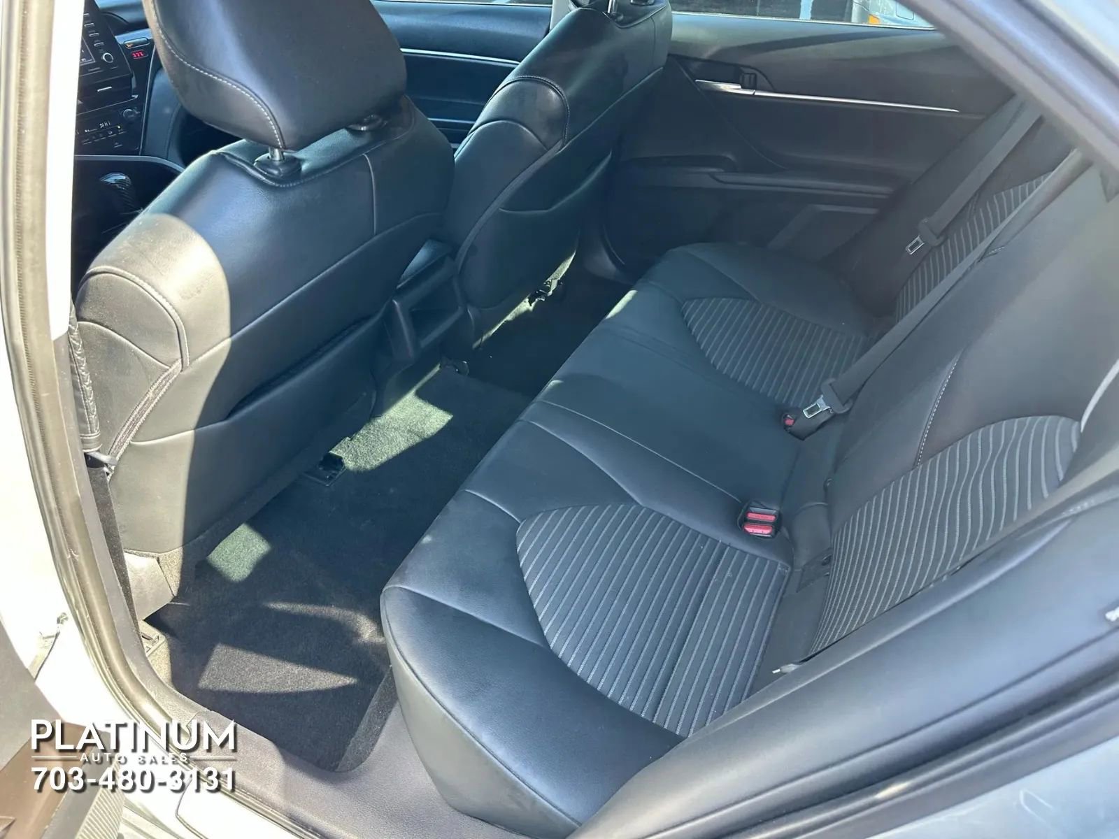 Used 2022 Toyota Camry SE image 17