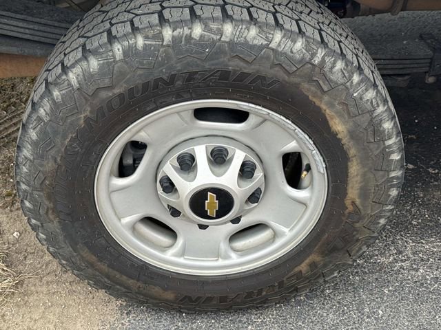 Used 2021 Chevrolet Silverado 2500 W/T w/ WT Convenience Package image 7