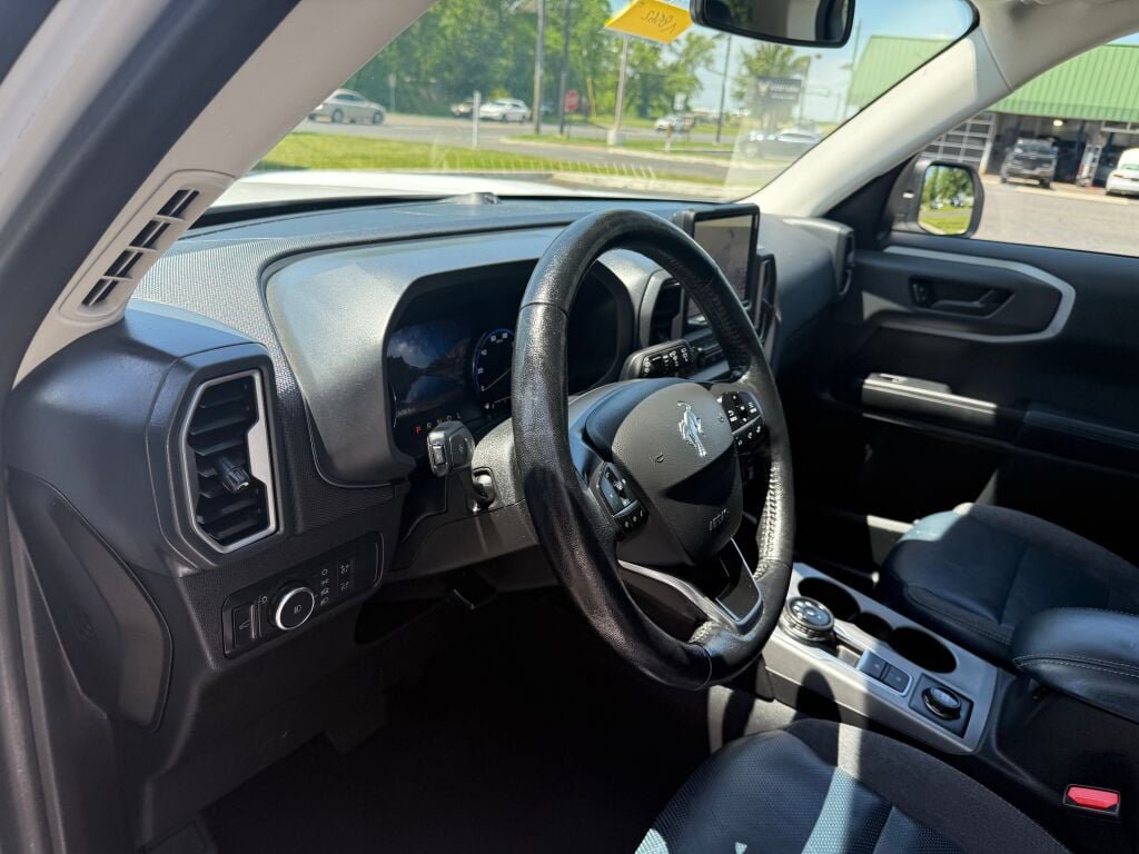 Used 2021 Ford Bronco Sport Outer Banks w/ Outer Banks Package (96D) AWD/4WD image 11
