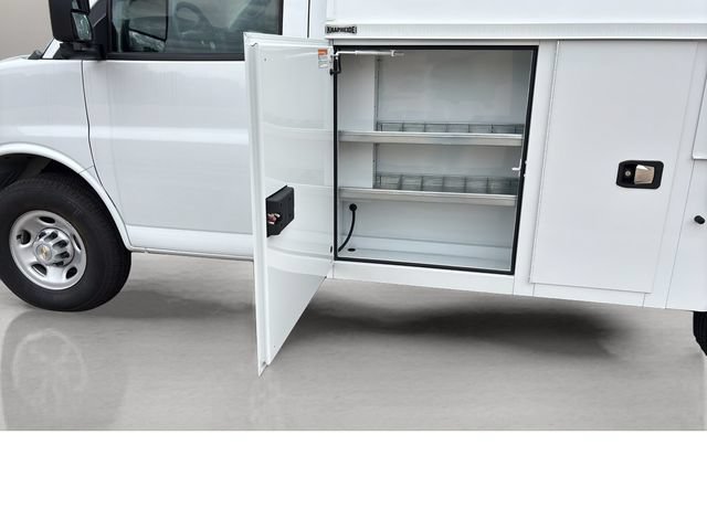 New 2025 Chevrolet Express 3500 w/ Power Convenience Package RWD image 15