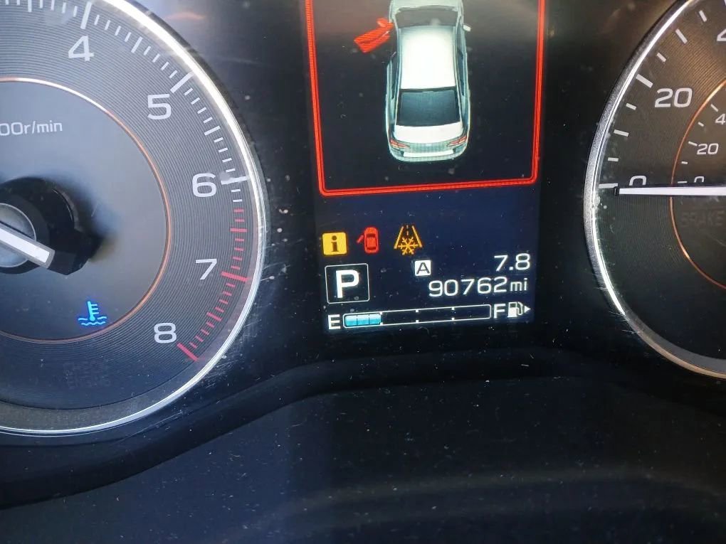 Used 2018 Subaru Crosstrek 2.0i Limited image 16