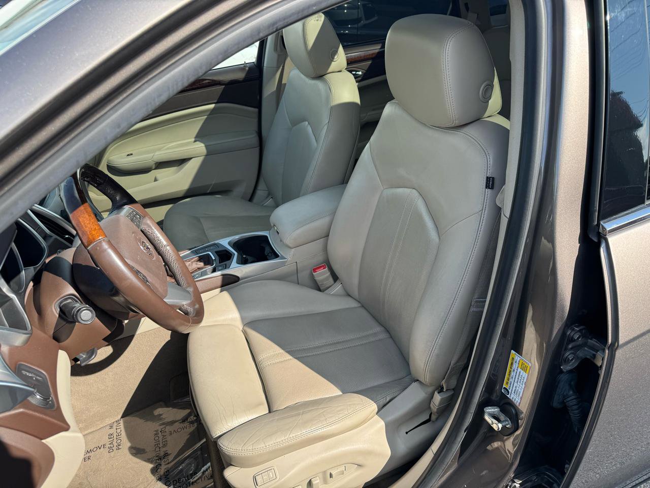 Used 2011 Cadillac SRX Luxury FWD image 11