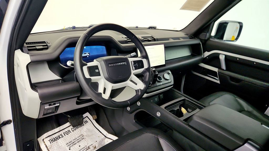 Used 2022 Land Rover Defender 90 X-Dynamic HSE AWD/4WD image 13