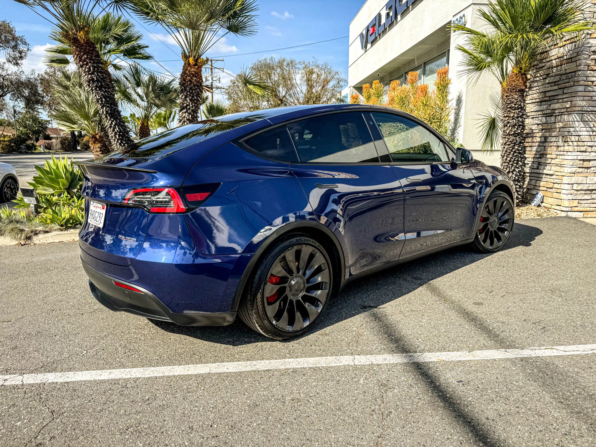 Used 2023 Tesla Model Y Performance image 7