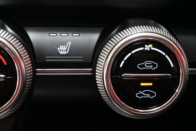 Used 2020 Genesis G70 3.3T image 18