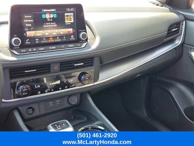 Used 2024 Nissan Rogue SV FWD image 25
