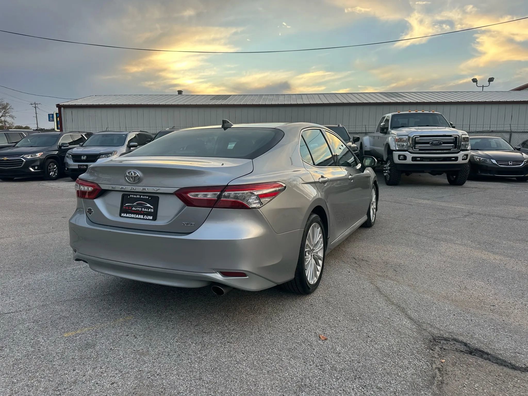 Used 2019 Toyota Camry XLE image 5