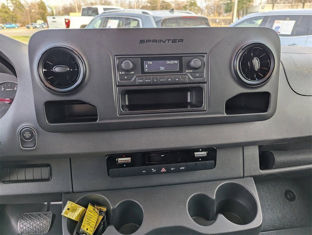 Used 2024 Mercedes-Benz Sprinter 144 Cargo image 22