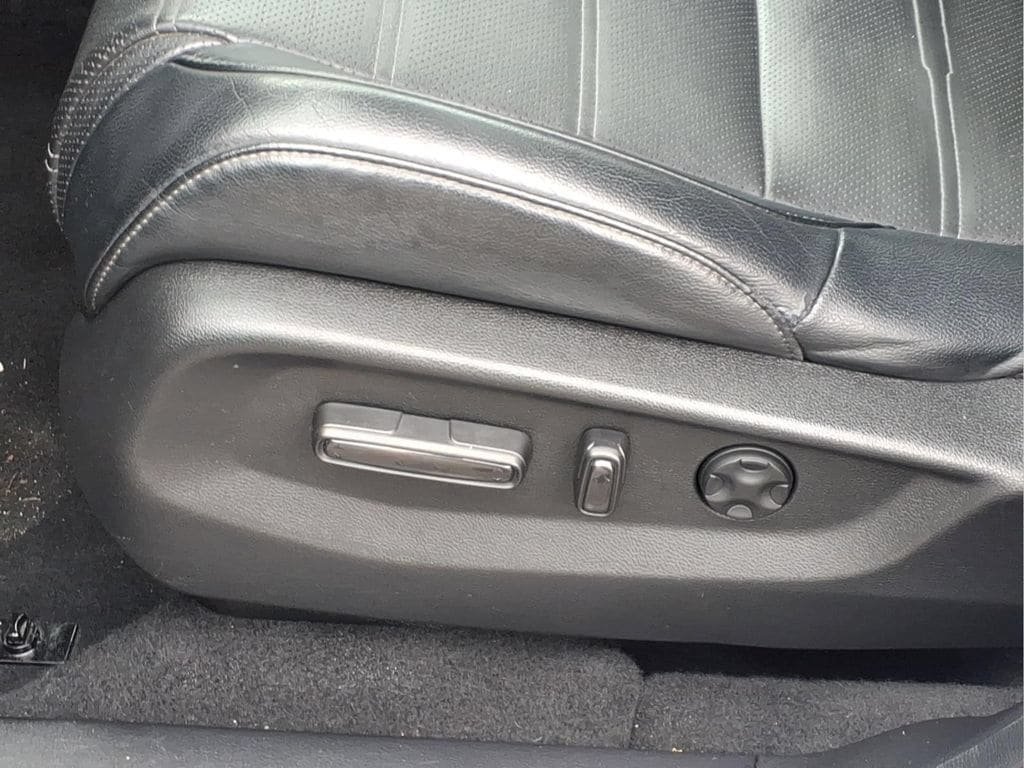 Used 2022 Honda CR-V Touring image 18